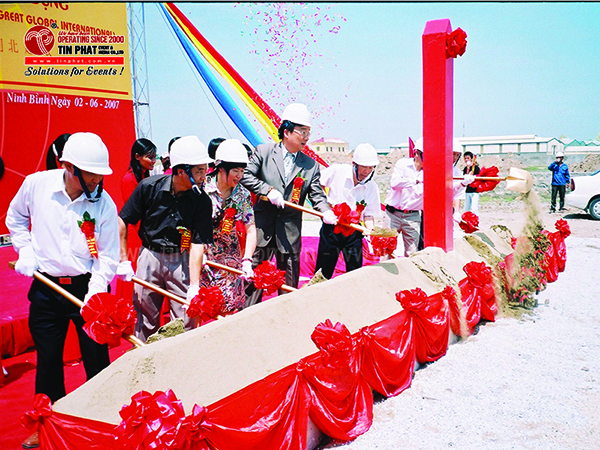 Lễ khởi công
